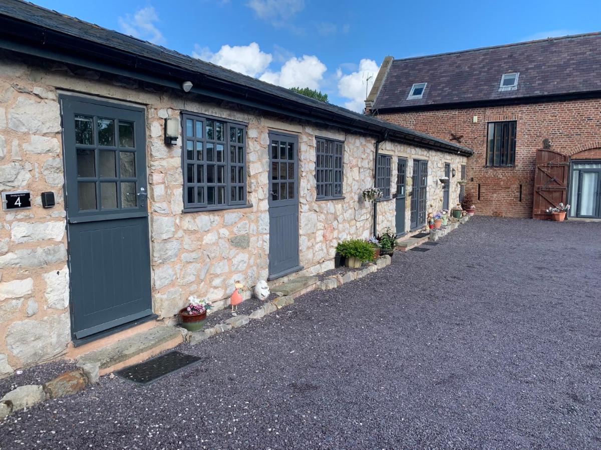 Dwylig Isa Holiday Cottages Rhuddlan Exterior foto